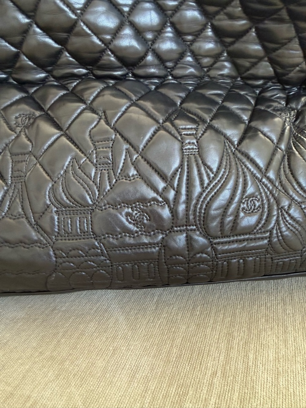 Authentic Chanel Paris-Moscow Black Quilted Shoulder Bag with Silver Chain - Picture 5 of 7